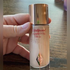 Charlotte Tilbury Hollywood Flawless Filter